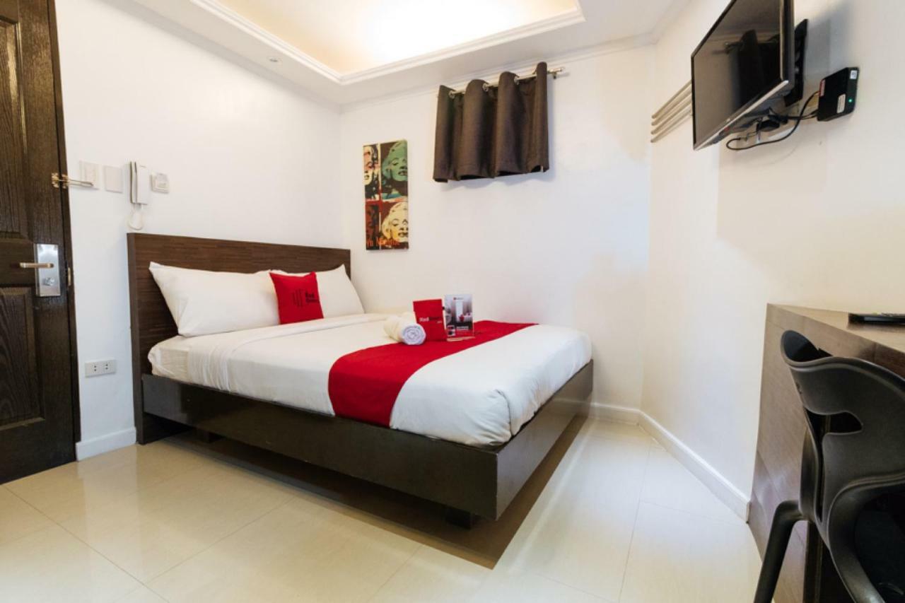 Reddoorz Plus @ Poblacion Makati Makati City Exterior foto